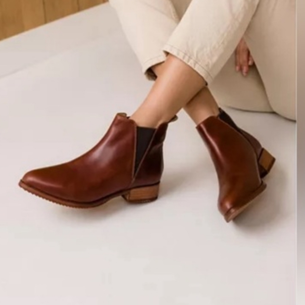 NISOLO Eva Everyday Chelsea Boot leather brown minimalist work Water-resistant